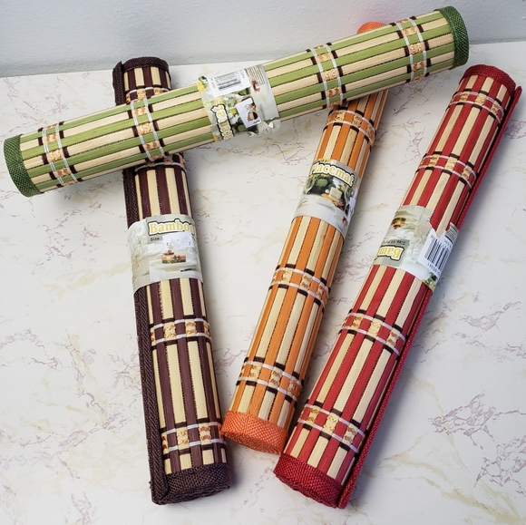 DECORATIVE PLACEMAT SET - Picture 3 of 4